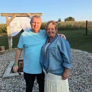 Meet your Posher, Laurie